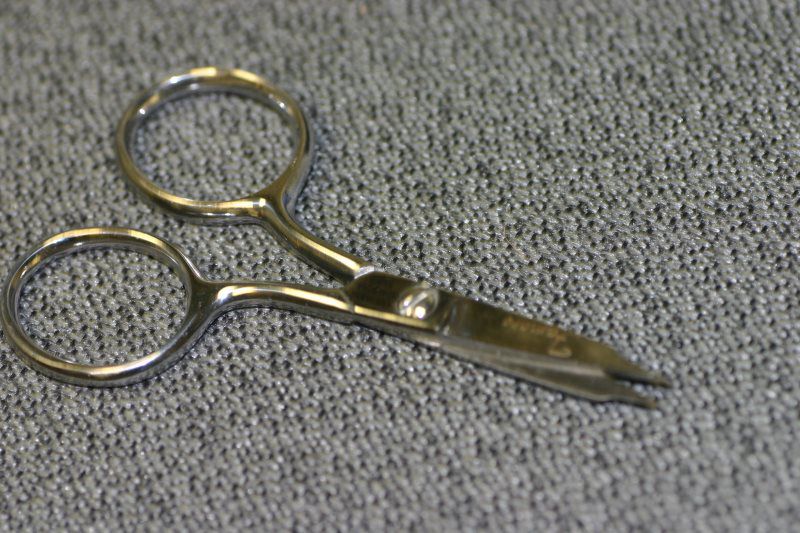 Scissors with Micro Tips